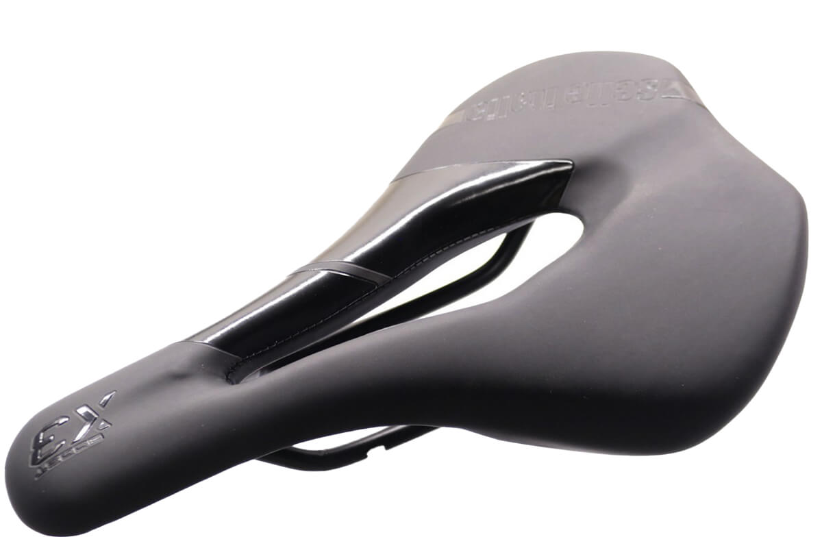 Selle Italia X3 XP Lady Superflow Boost Cycling Saddle for Optimal Comfort
