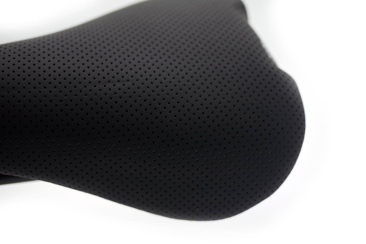 Selle Italia Flite 1990 Perforated Bicycle Saddle - A Lightweight and Comfortable Riding Solution