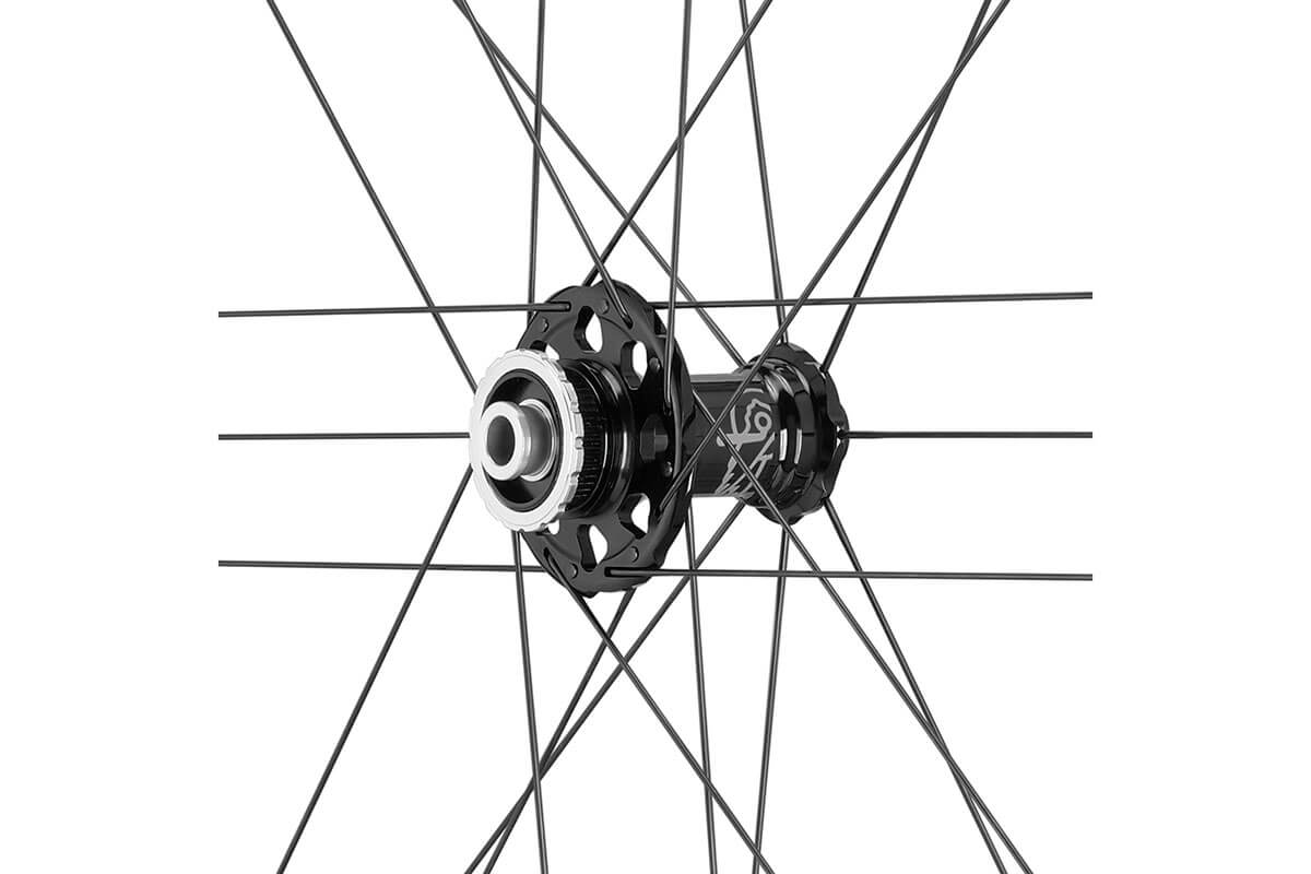 Campagnolo High - Performance Shamal Carbon C21 Disc Road Wheelset for Endurance Cycling